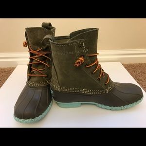LL bean duck boots